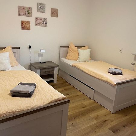 Zum Bergschloesschen Appartement Gilserberg Buitenkant foto
