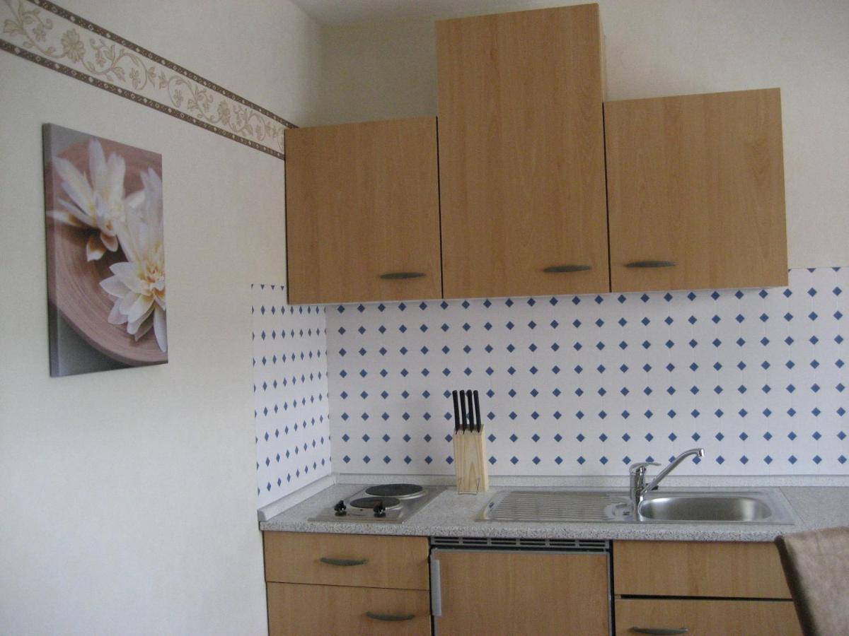 Zum Bergschloesschen Appartement Gilserberg Buitenkant foto