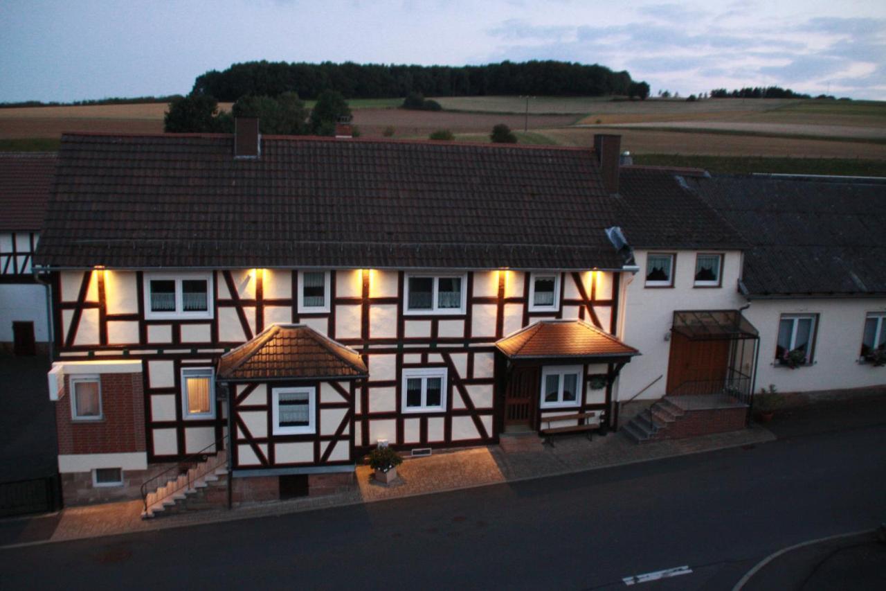 Zum Bergschloesschen Appartement Gilserberg Buitenkant foto