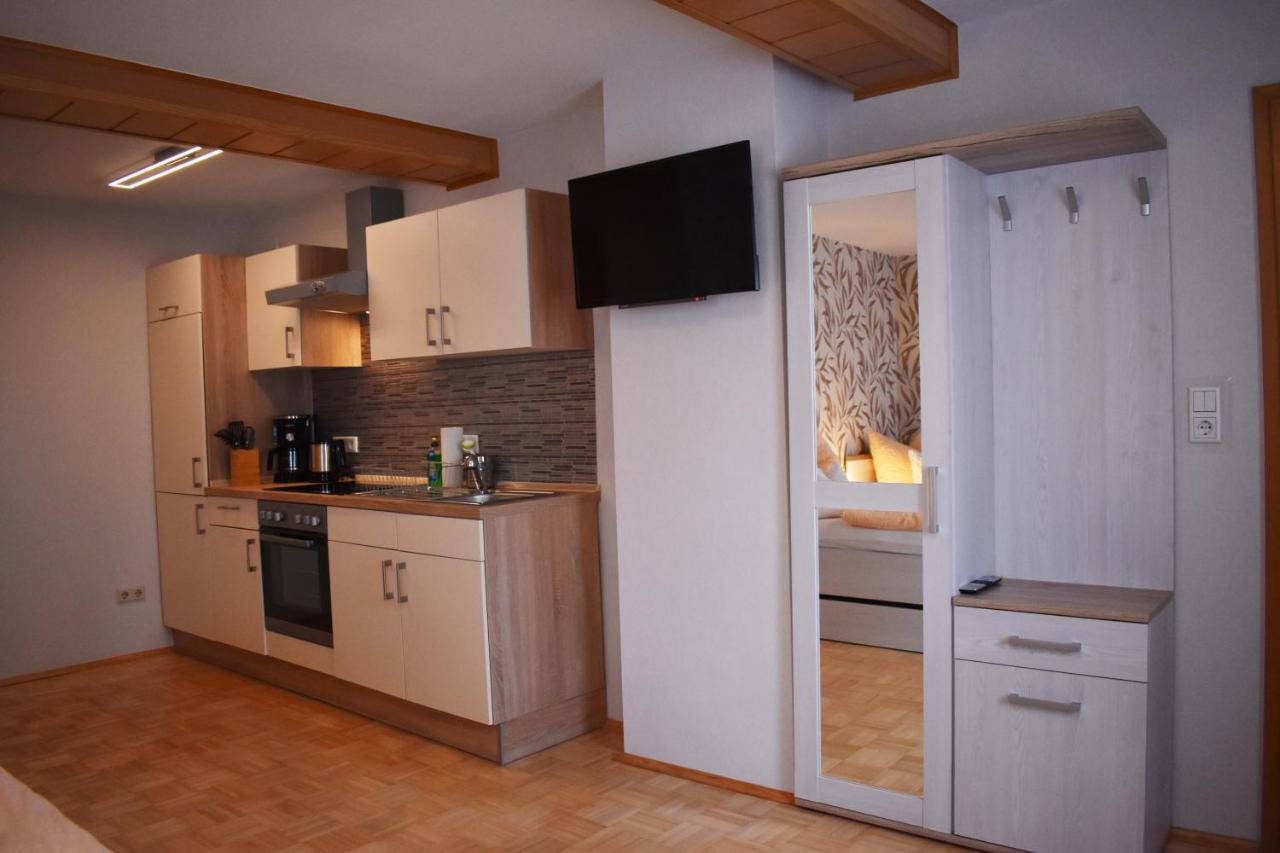Zum Bergschloesschen Appartement Gilserberg Buitenkant foto