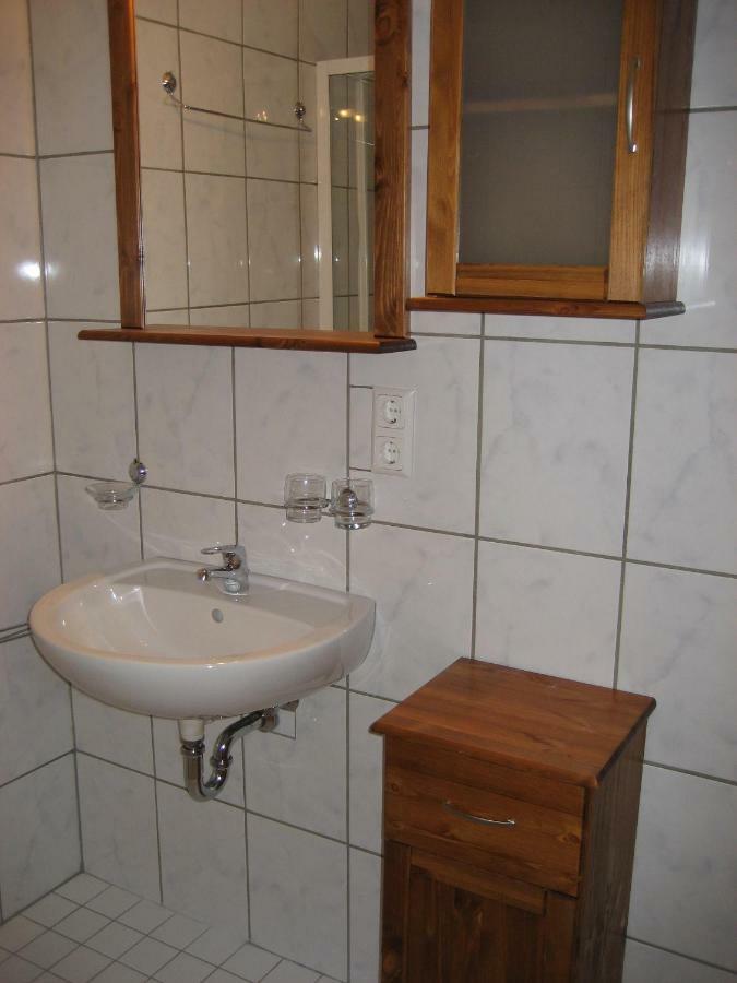 Zum Bergschloesschen Appartement Gilserberg Buitenkant foto